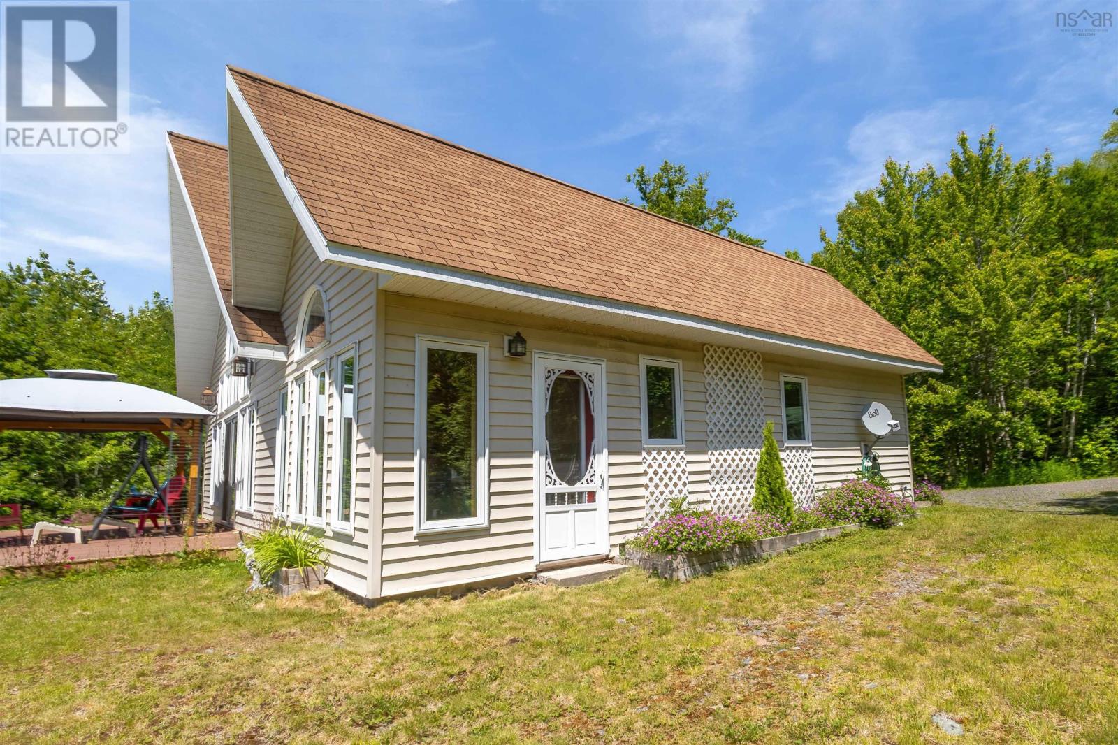54 Beverlys Hill Road, Baddeck Inlet, Nova Scotia  B0E 1B0 - Photo 12 - 202516403