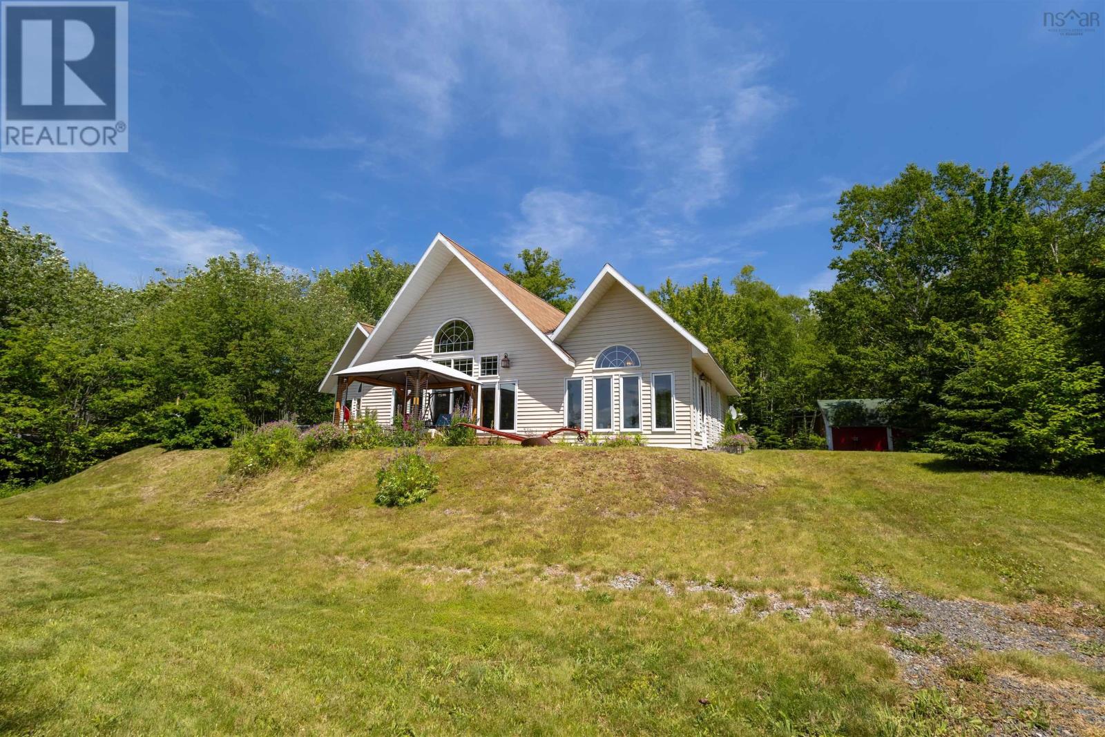 54 Beverlys Hill Road, Baddeck Inlet, Nova Scotia  B0E 1B0 - Photo 3 - 202516403