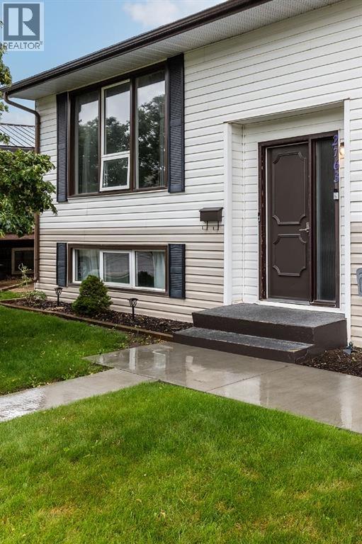 Property at 2763 24 Street SE image 5