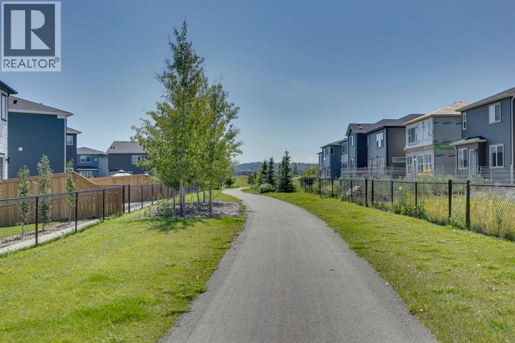 Property at 126 Belmont Passage SW image 4