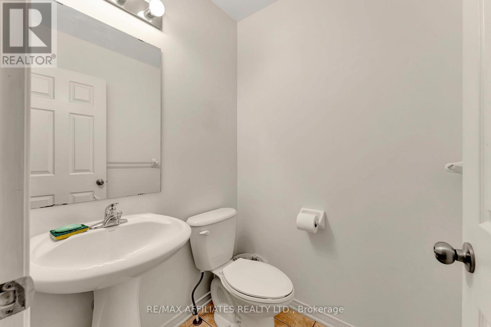 Property at 1008 KLONDIKE ROAD image 4