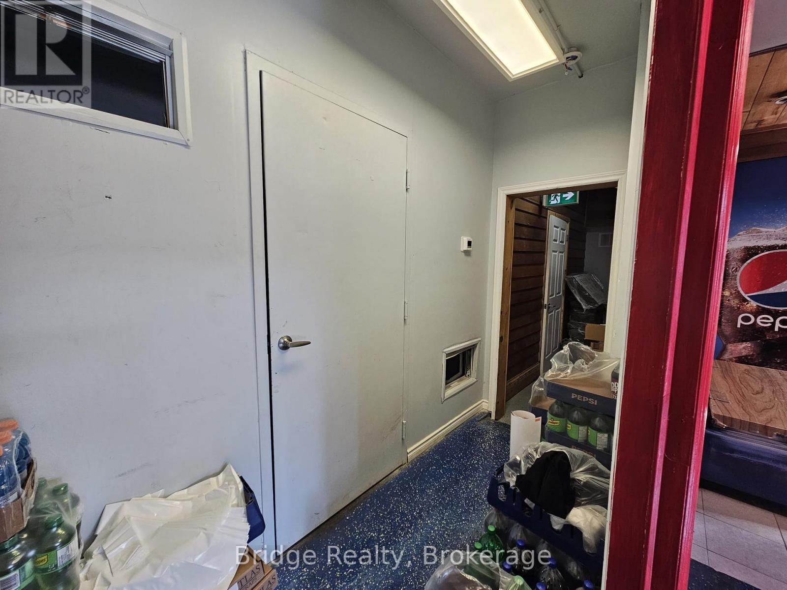 51 King Street E, Ingersoll, Ontario  N5C 1S2 - Photo 14 - X12335834