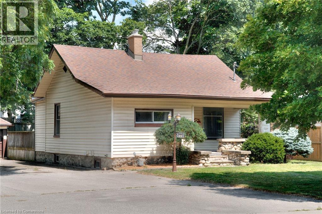 Property at 89 PARK Avenue image 3