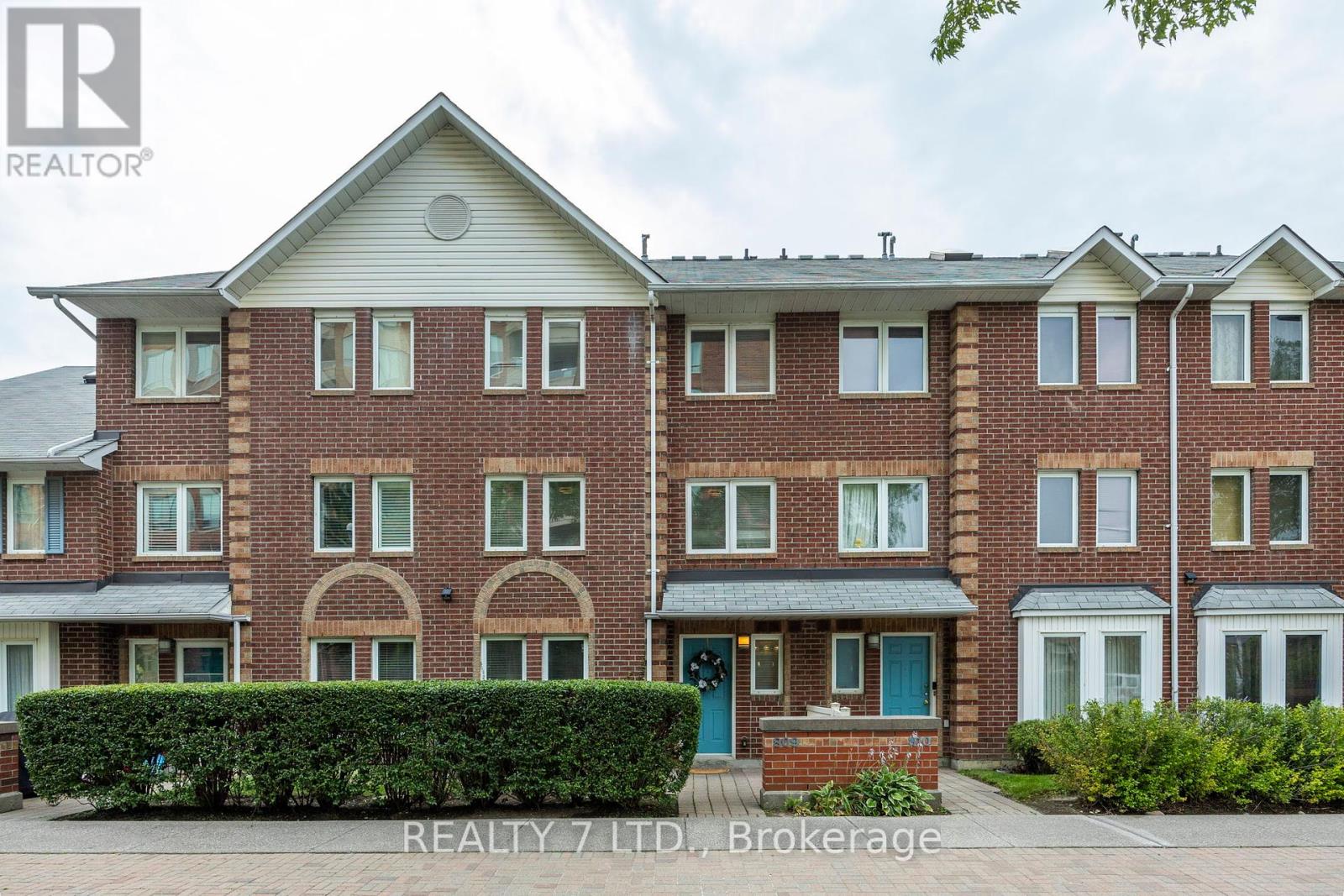 Property at 809 - 900 STEELES AVENUE W image 1