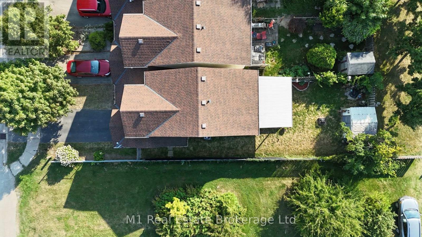 710 Denny Gate, Centre Wellington, Ontario  N1M 3S1 - Photo 29 - X12336170