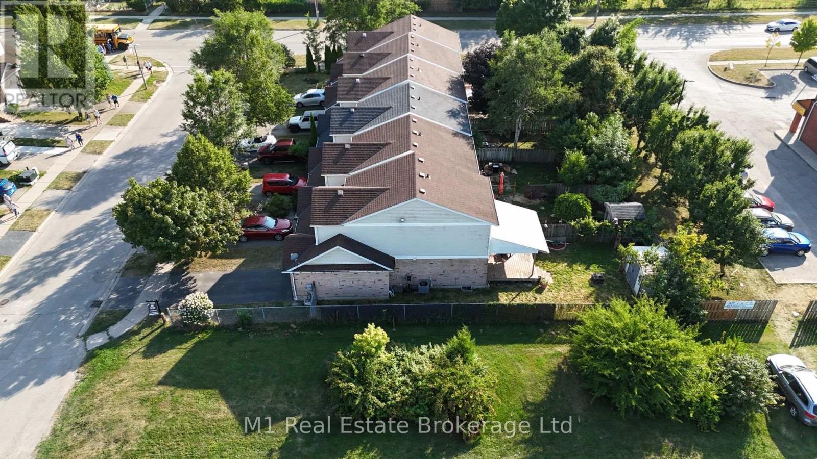 710 Denny Gate, Centre Wellington, Ontario  N1M 3S1 - Photo 30 - X12336170