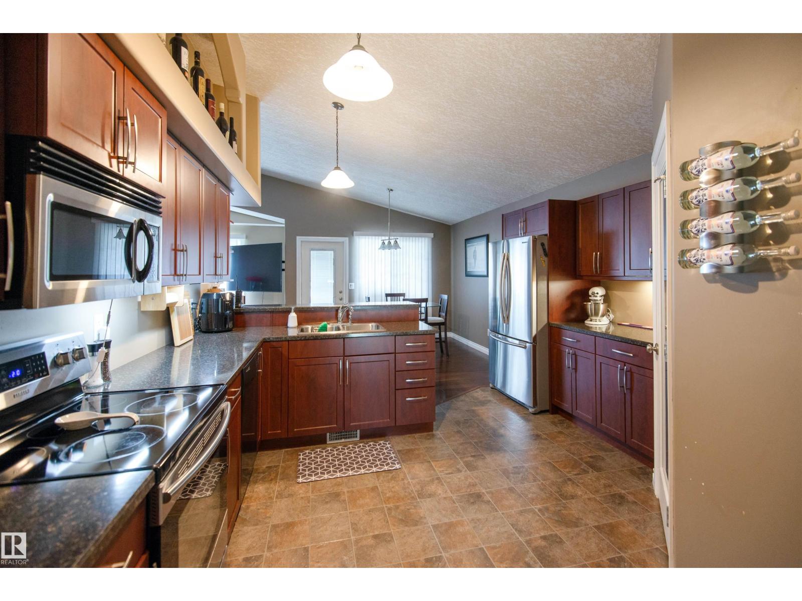 4820 51 St, Ardmore, Alberta  T0A 1H0 - Photo 5 - E4452334