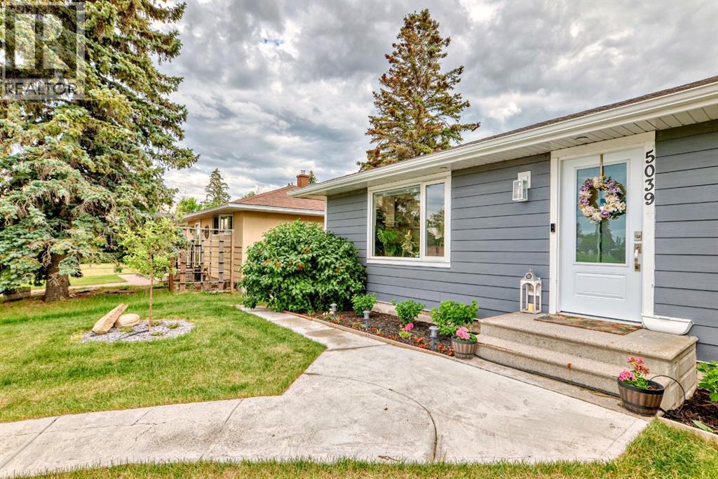 Property at 5039 Waverley Drive SW image 3