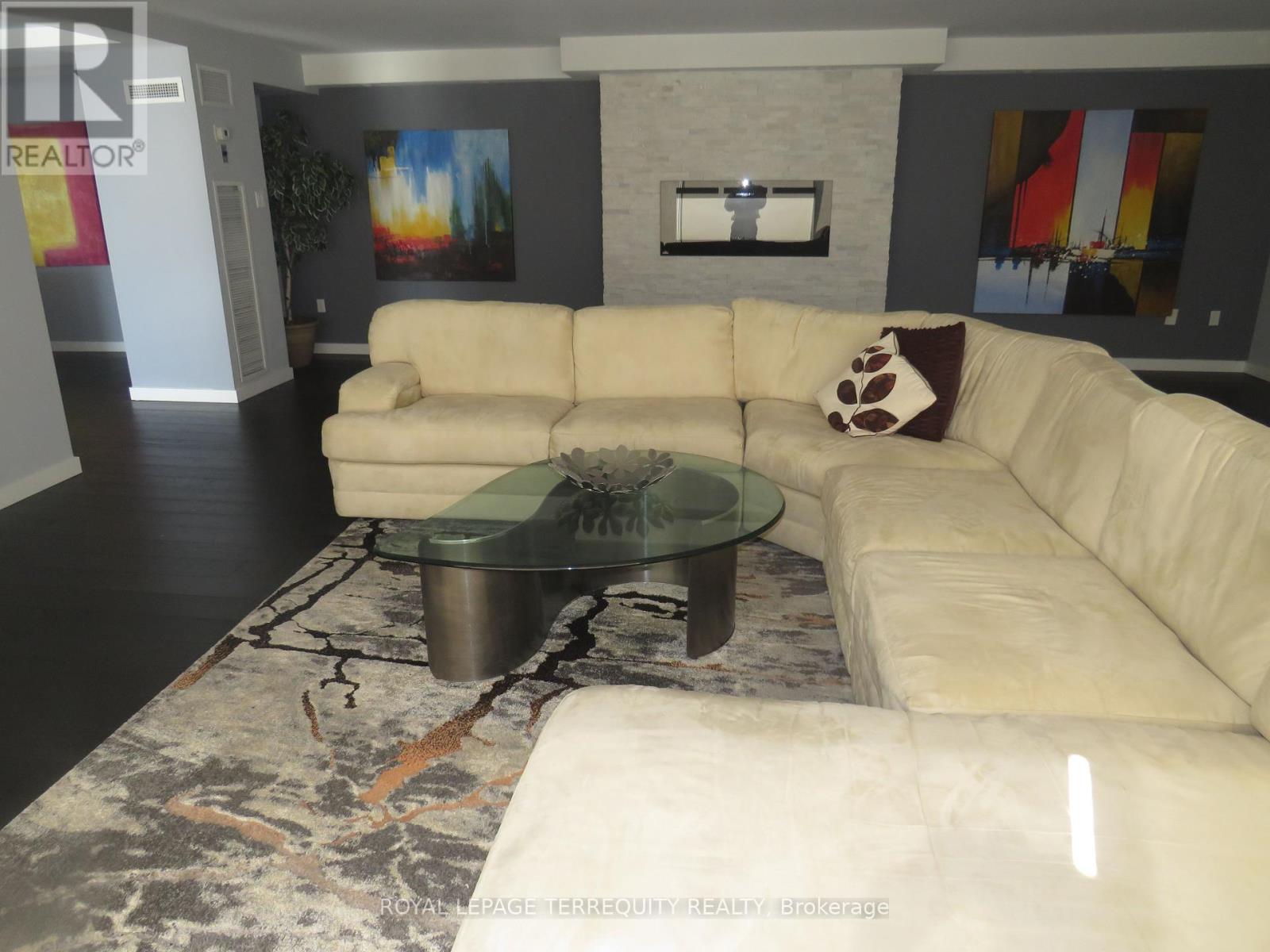 Property at 3305 - 2045 LAKE SHORE BOULEVARD W image 4