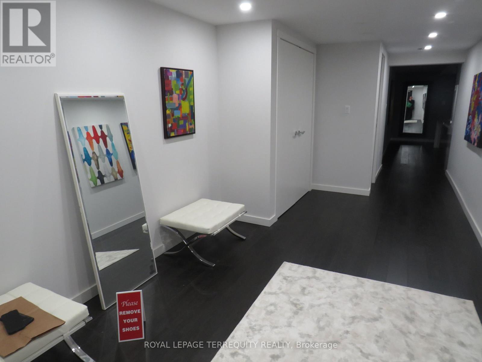 3305 - 2045 Lake Shore Boulevard W, Toronto, Ontario  M8V 2Z6 - Photo 9 - W12336211