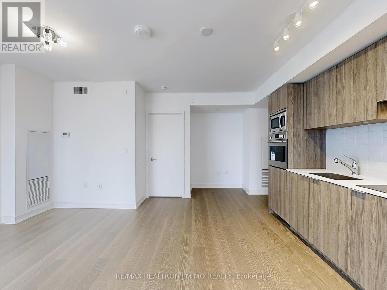 1208 - 11 Wellesley Street W, Toronto, Ontario  M4Y 0G4 - Photo 12 - C12336227