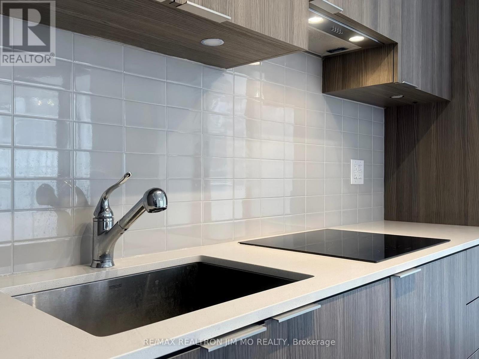 1208 - 11 Wellesley Street W, Toronto, Ontario  M4Y 0G4 - Photo 15 - C12336227