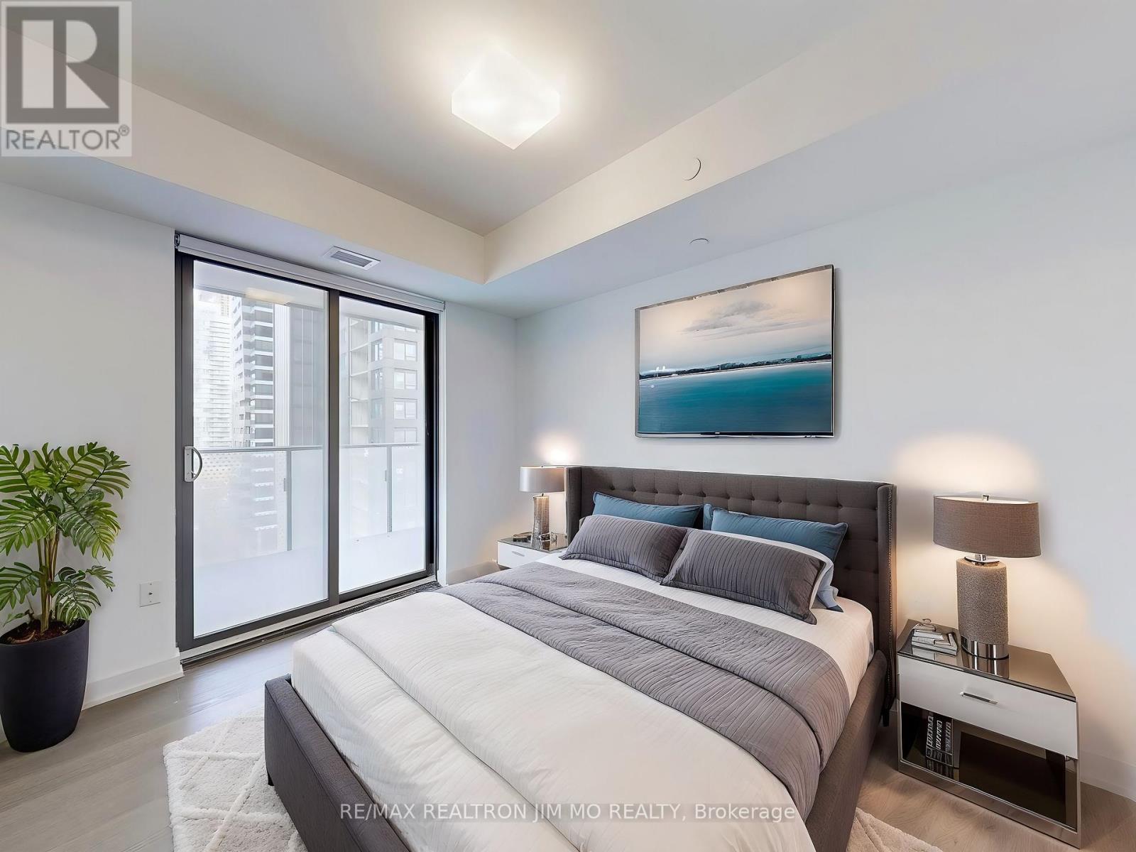 1208 - 11 Wellesley Street W, Toronto, Ontario  M4Y 0G4 - Photo 18 - C12336227