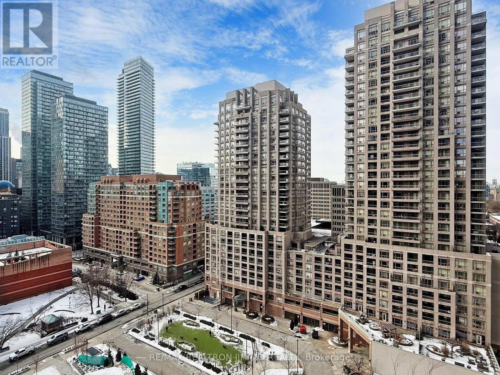 1208 - 11 Wellesley Street W, Toronto, Ontario  M4Y 0G4 - Photo 32 - C12336227