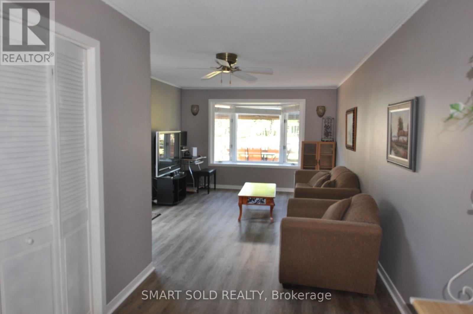 75 Lake Avenue, Ramara, Ontario  L0K 1B0 - Photo 4 - S12336223
