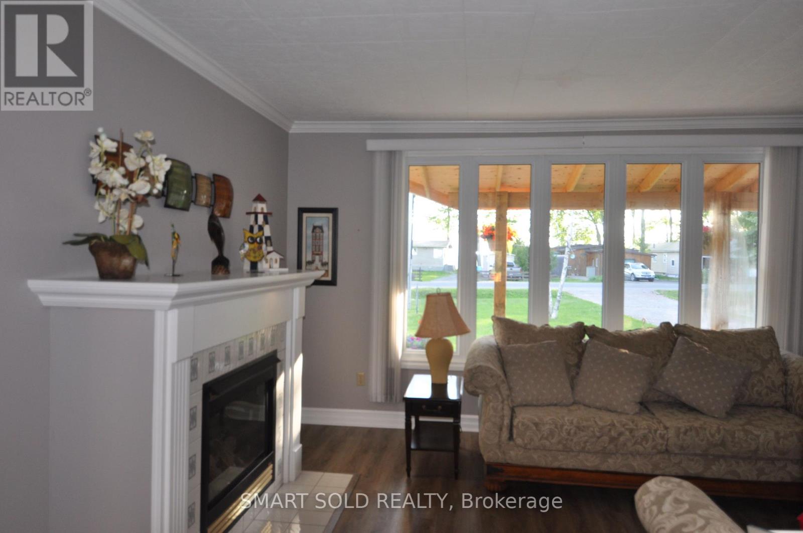 75 Lake Avenue, Ramara, Ontario  L0K 1B0 - Photo 6 - S12336223