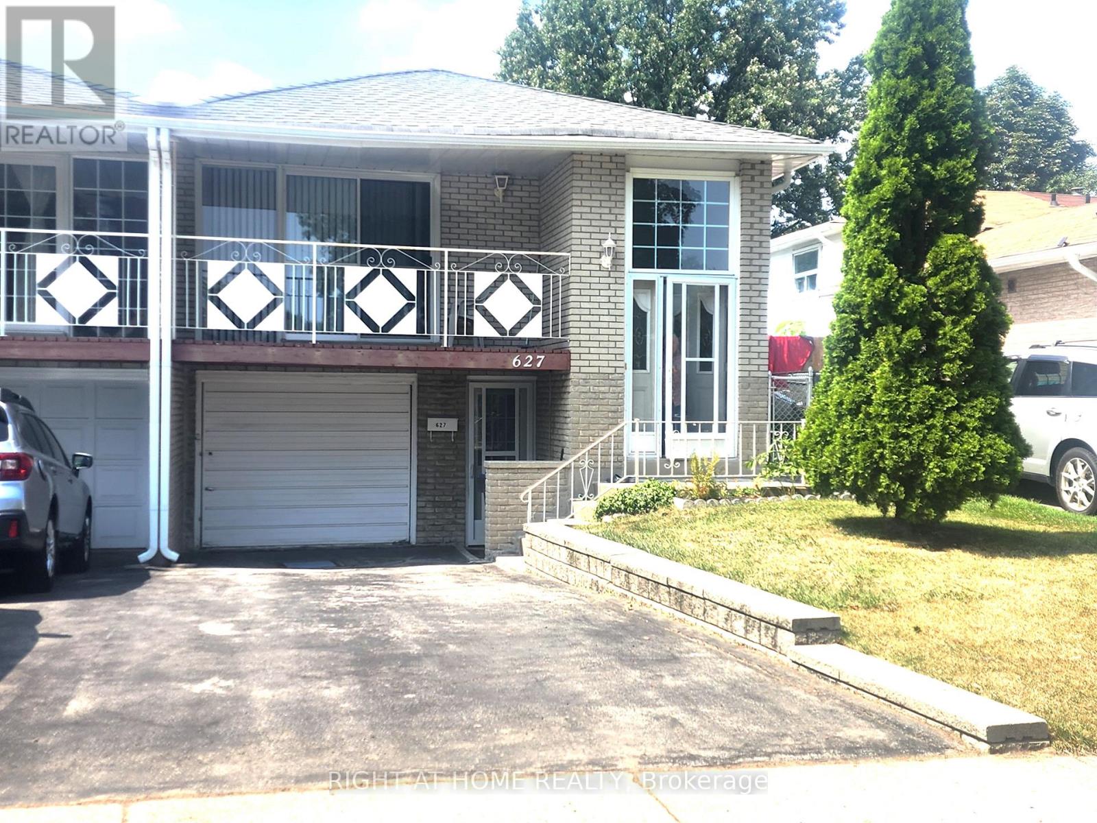 Property at 627 GREEN MEADOW CRESCENT image 1