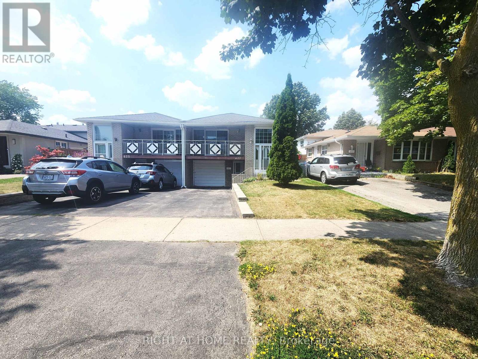 Property at 627 GREEN MEADOW CRESCENT image 2
