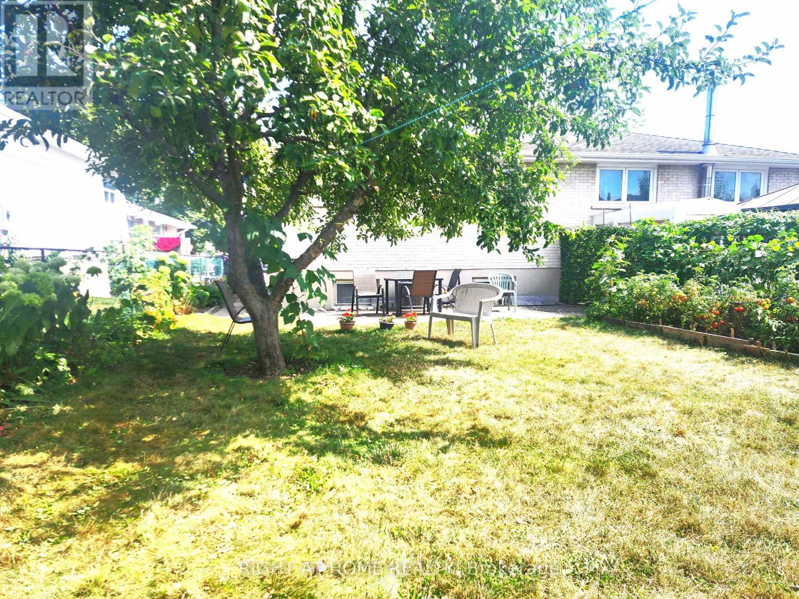 627 Green Meadow Crescent, Mississauga (Mississauga Valleys), Ontario  L5A 2V3 - Photo 26 - W12336226