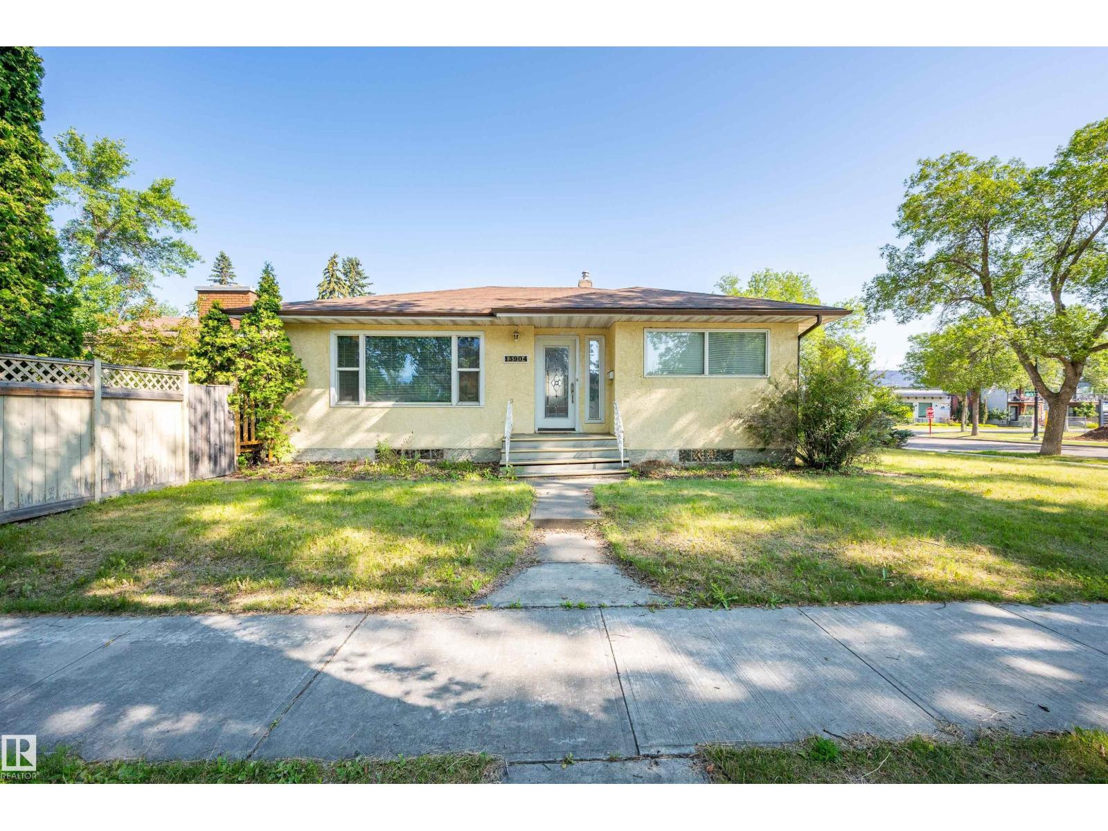 Property at 13904 109A AV NW NW image 1