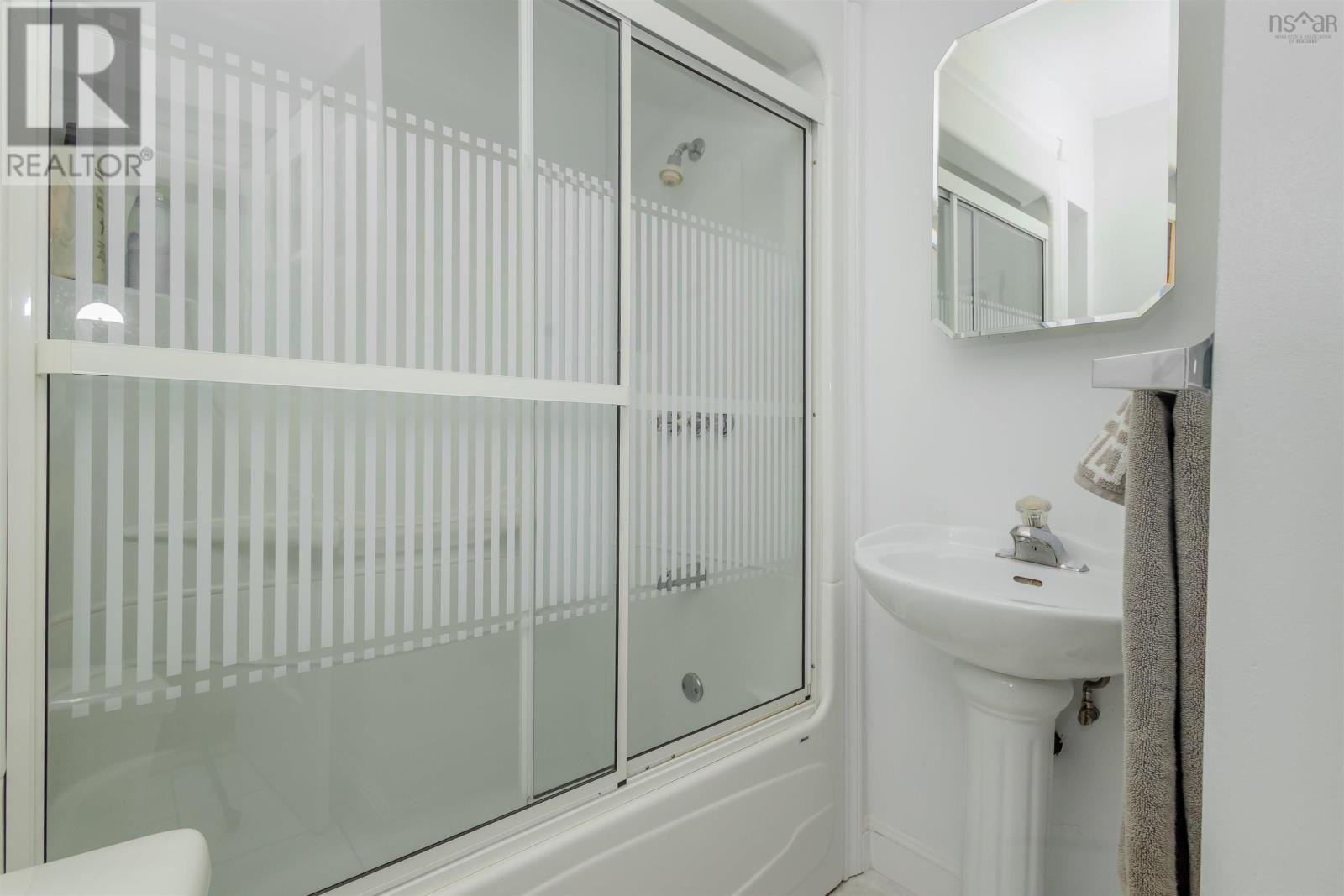 26 Dwyer Street, Sydney Mines, Nova Scotia  B1V 1E7 - Photo 28 - 202514390