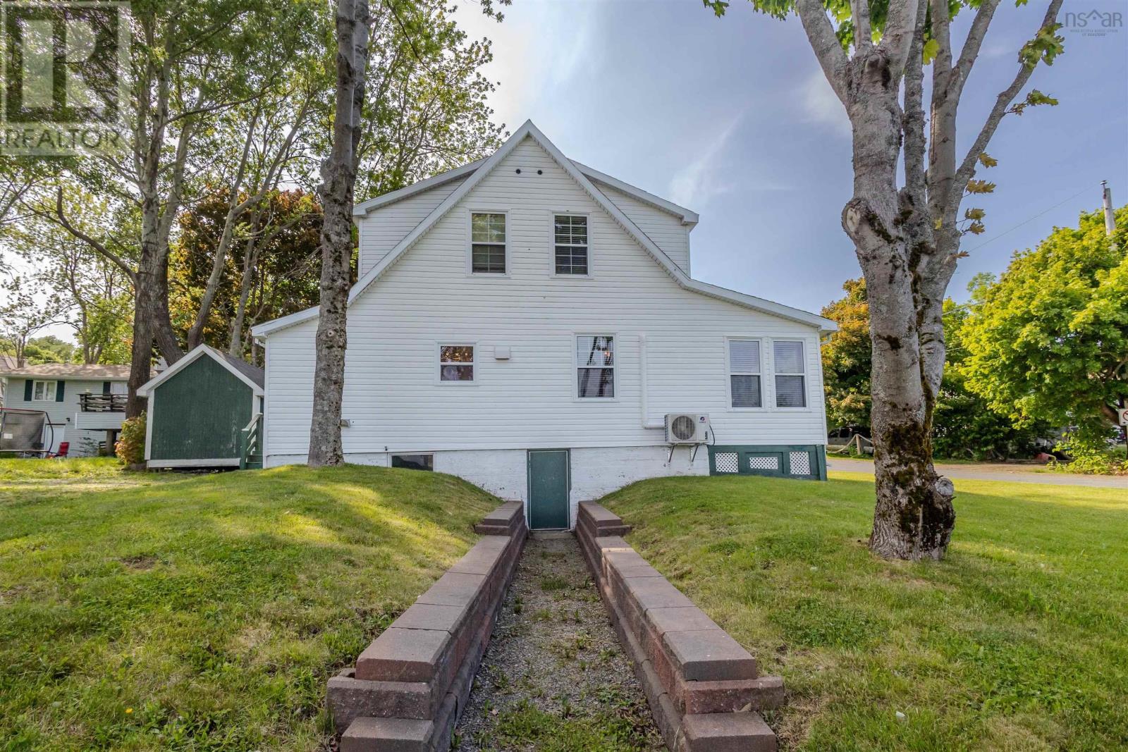 26 Dwyer Street, Sydney Mines, Nova Scotia  B1V 1E7 - Photo 12 - 202514390