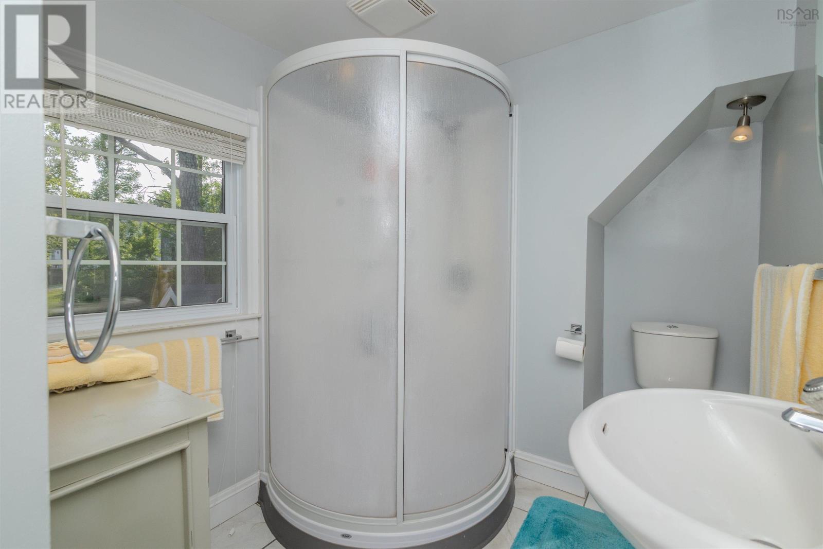 26 Dwyer Street, Sydney Mines, Nova Scotia  B1V 1E7 - Photo 31 - 202514390