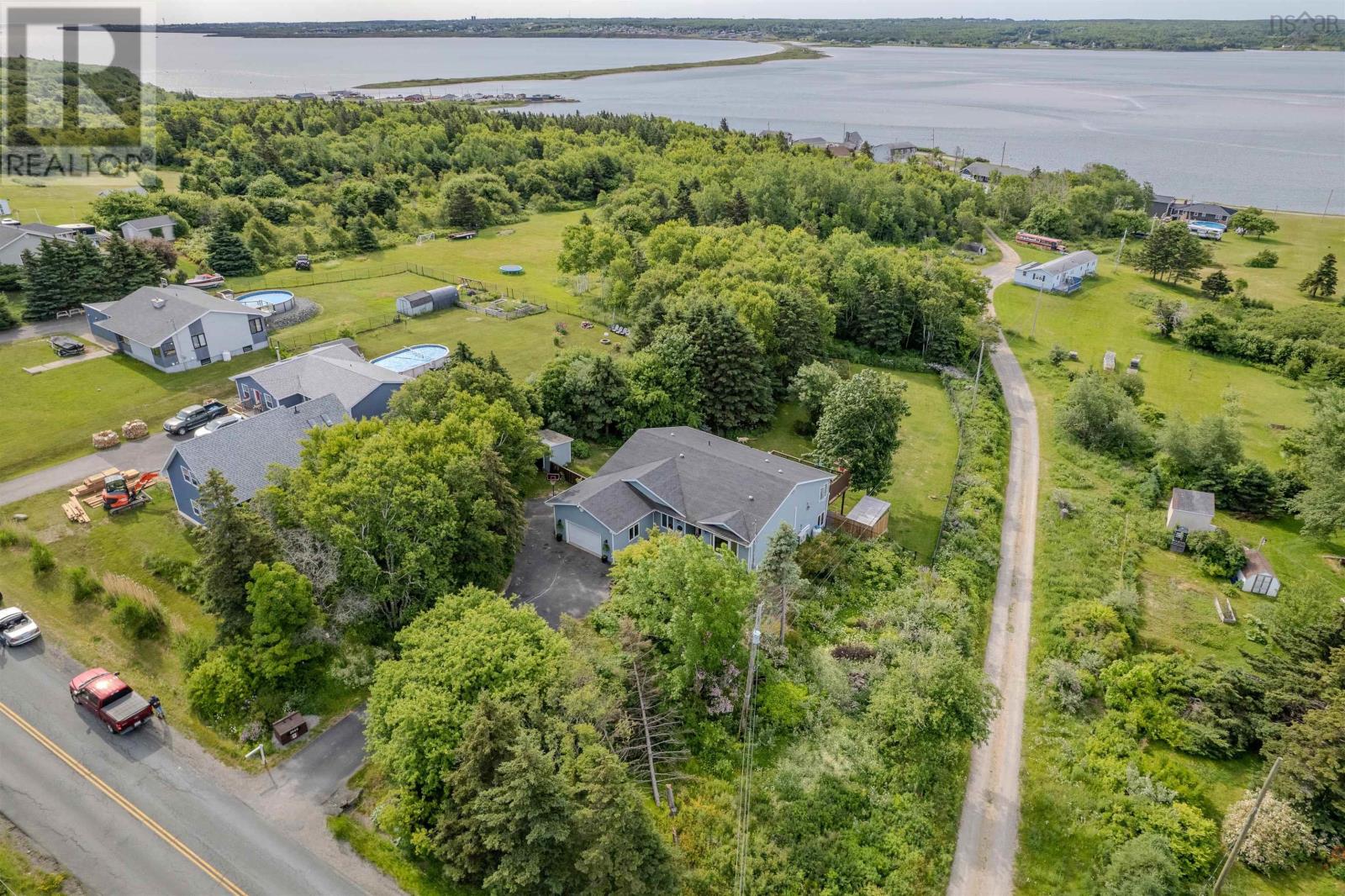 2660 Lingan Road, New Waterford, Nova Scotia  B1H 4K2 - Photo 1 - 202516210