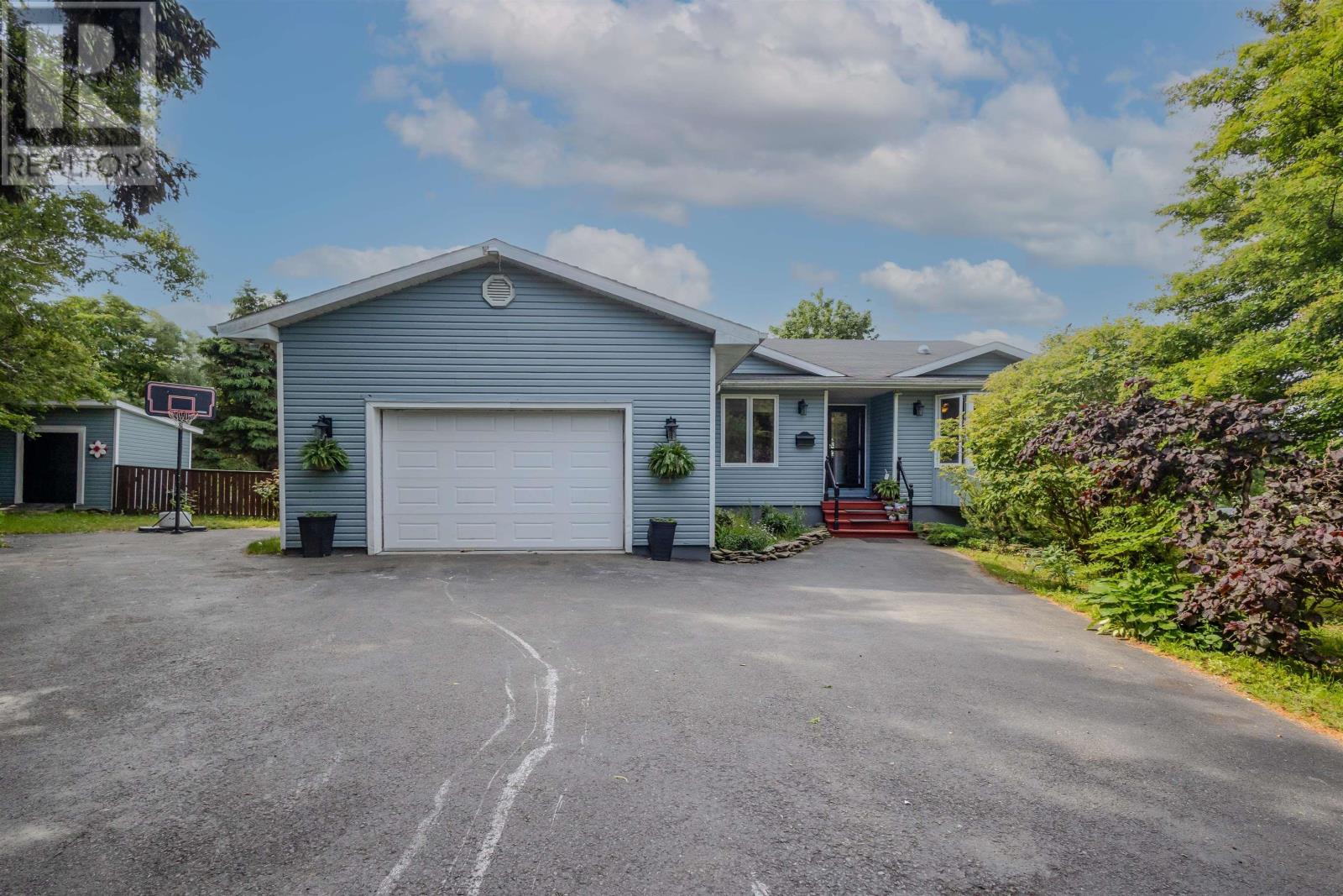 2660 Lingan Road, New Waterford, Nova Scotia  B1H 4K2 - Photo 2 - 202516210