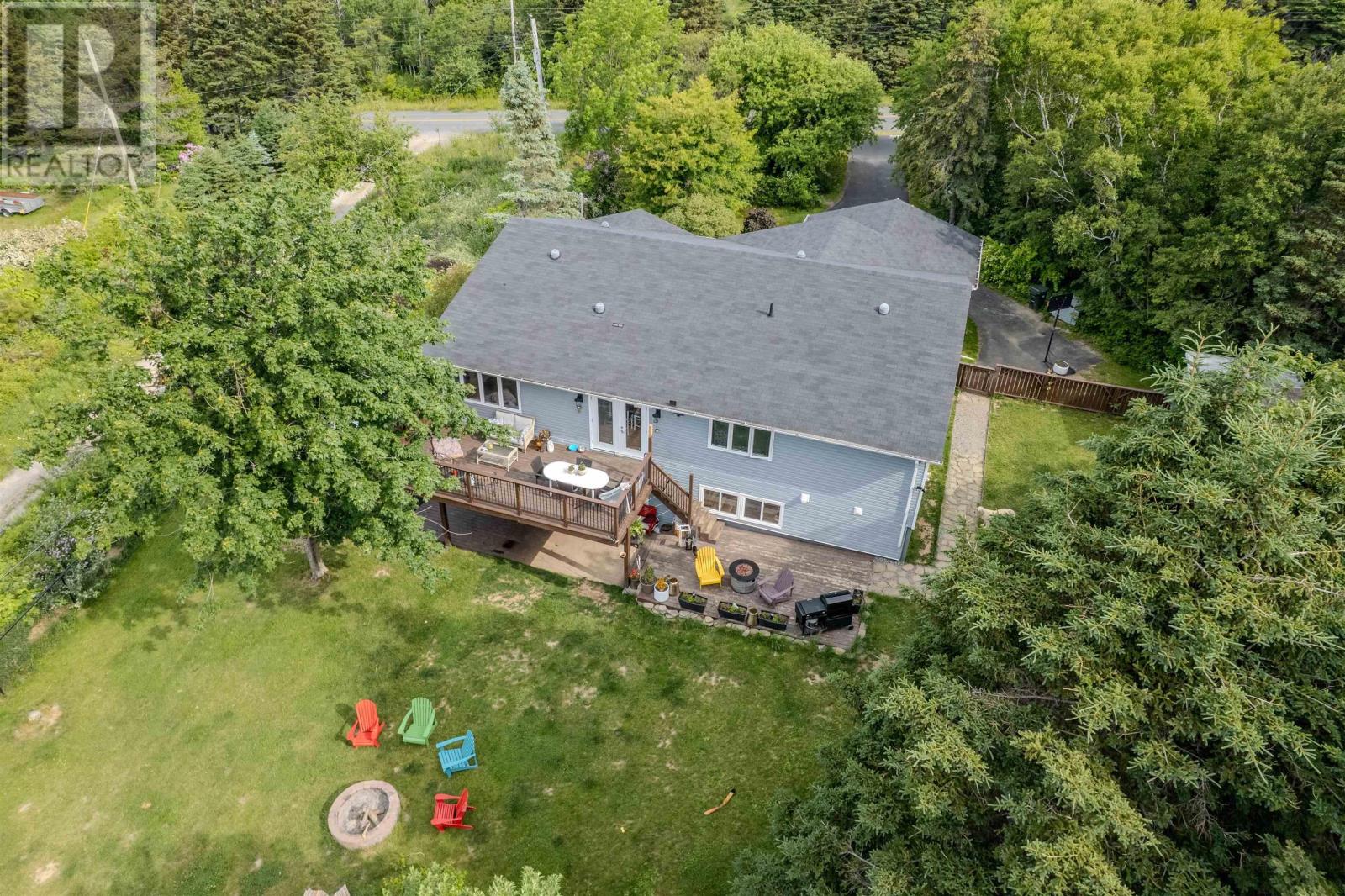 2660 Lingan Road, New Waterford, Nova Scotia  B1H 4K2 - Photo 3 - 202516210