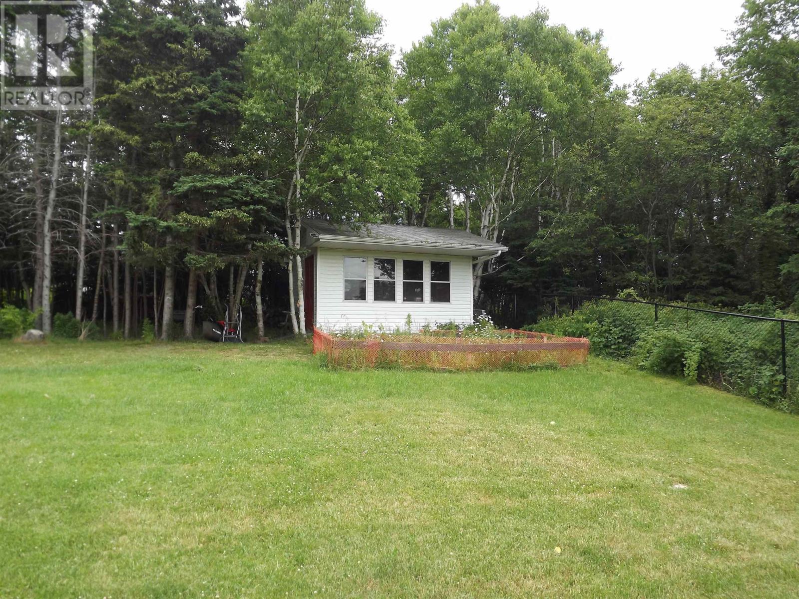 2660 Lingan Road, New Waterford, Nova Scotia  B1H 4K2 - Photo 8 - 202516210