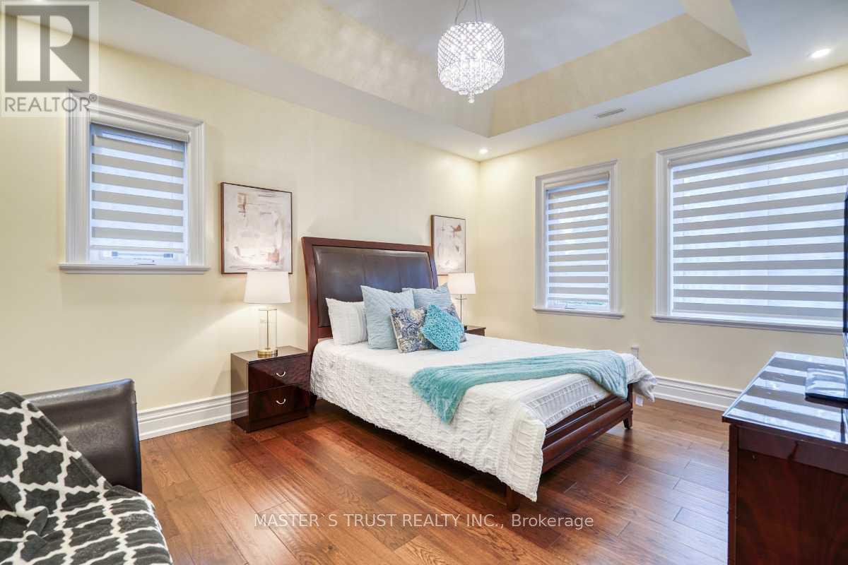 7 Trumpour Court, Markham, Ontario  L3R 2L4 - Photo 27 - N12332053