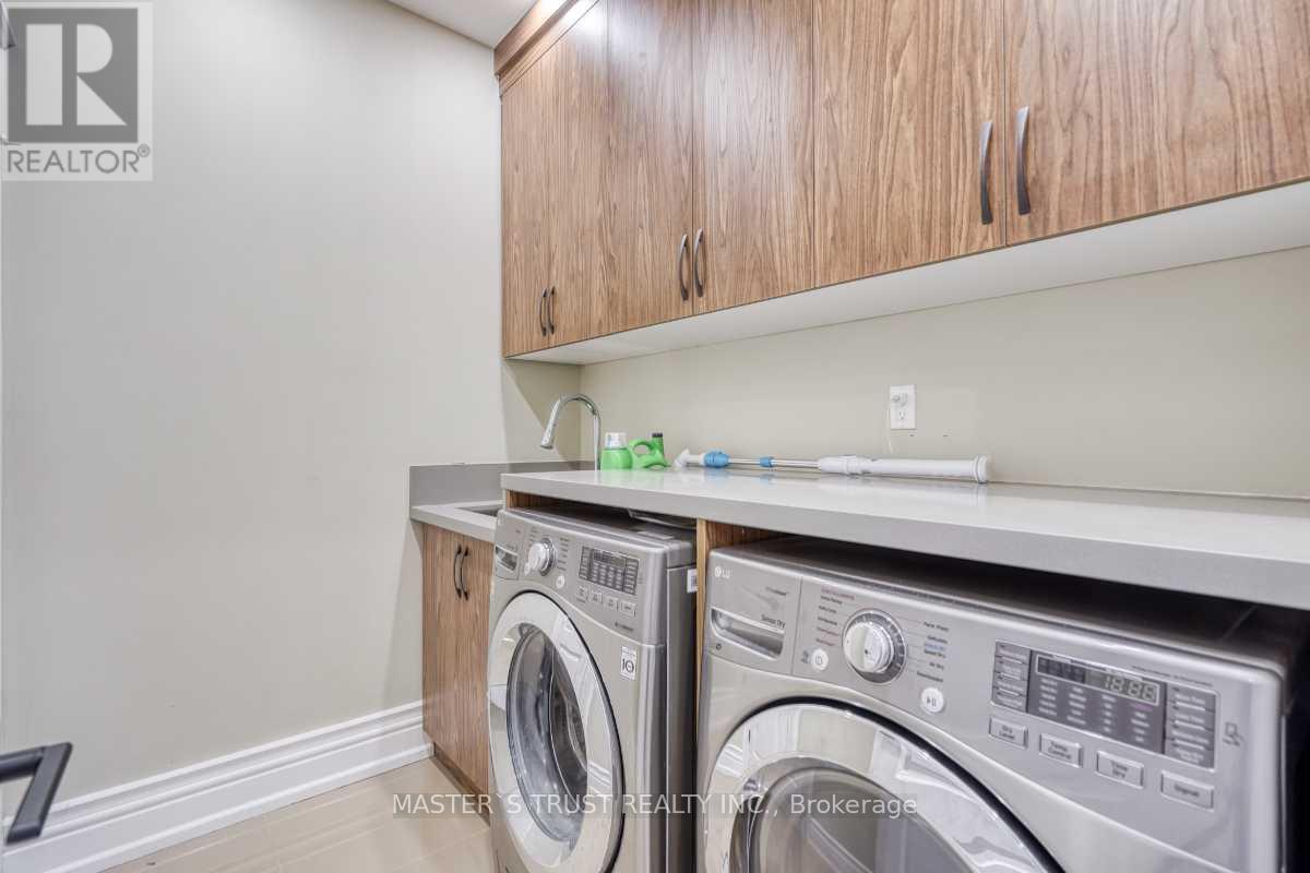 7 Trumpour Court, Markham, Ontario  L3R 2L4 - Photo 44 - N12332053