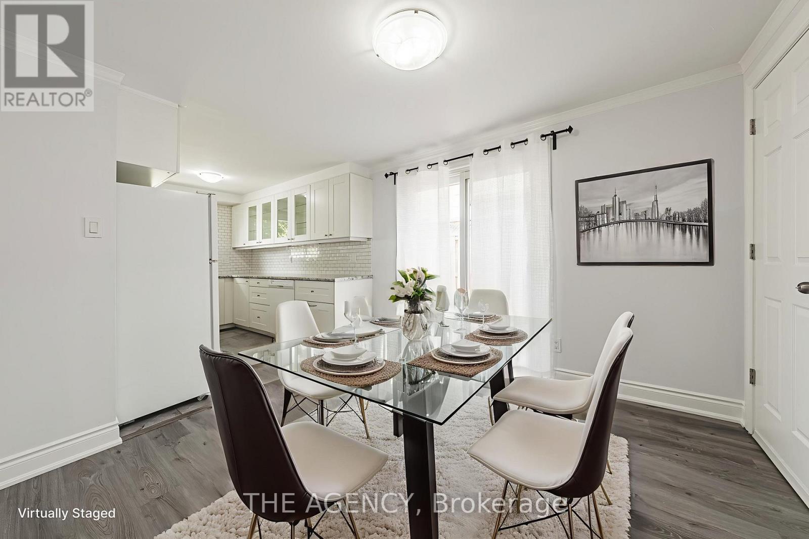 Property at 137 PEPPERWOOD CRESCENT image 5