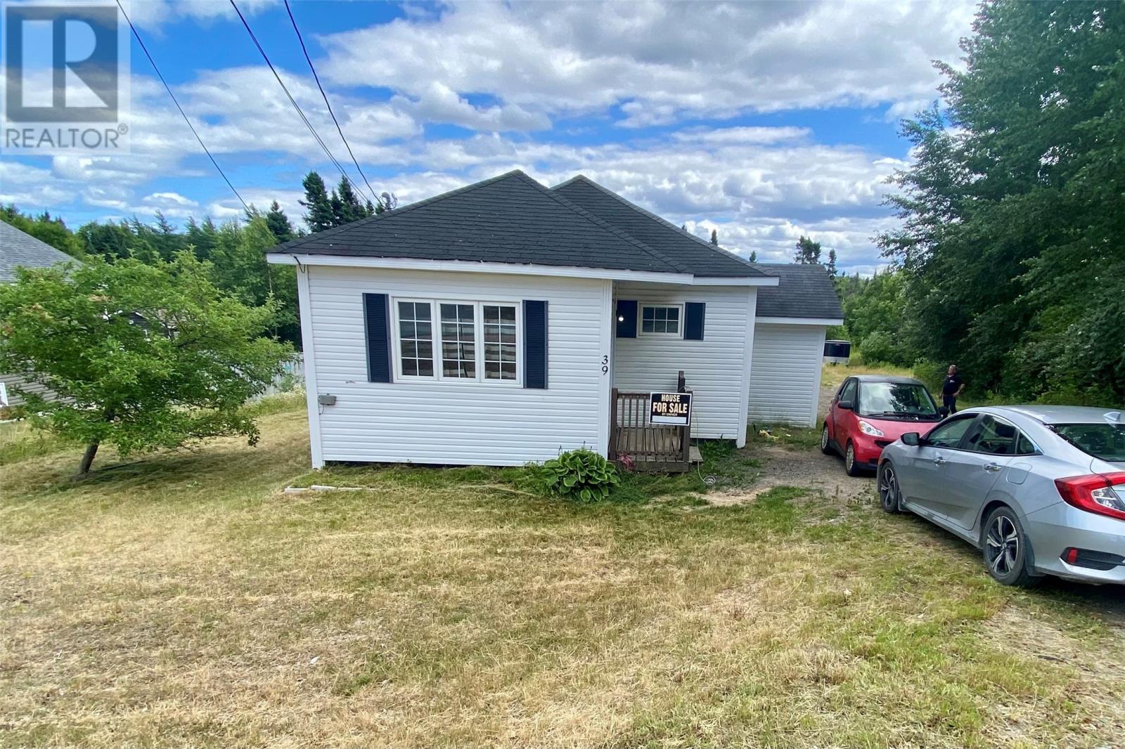 39 Station Road, Glovertown, Newfoundland & Labrador  A0G 2L0 - Photo 1 - 1288409