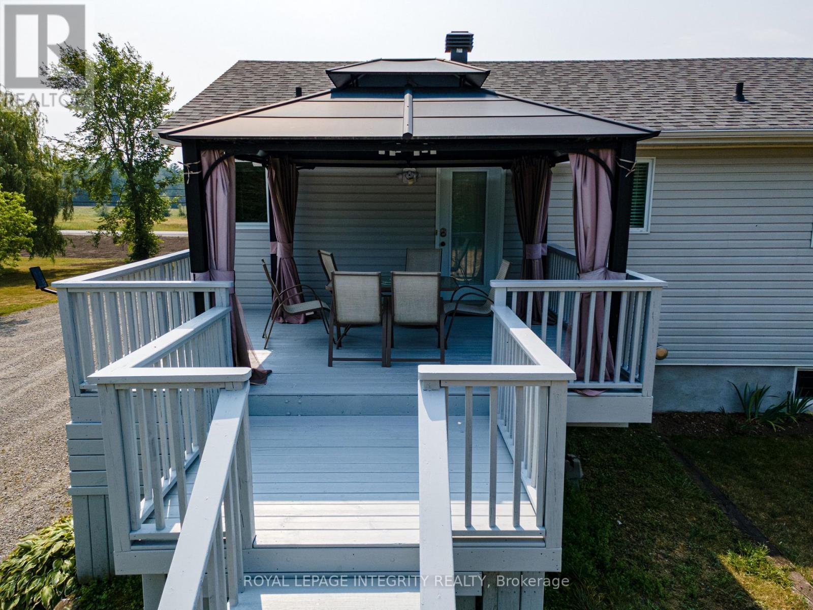 14977 Country Rd 2 Road, South Stormont, Ontario  K0C 1M0 - Photo 36 - X12336288