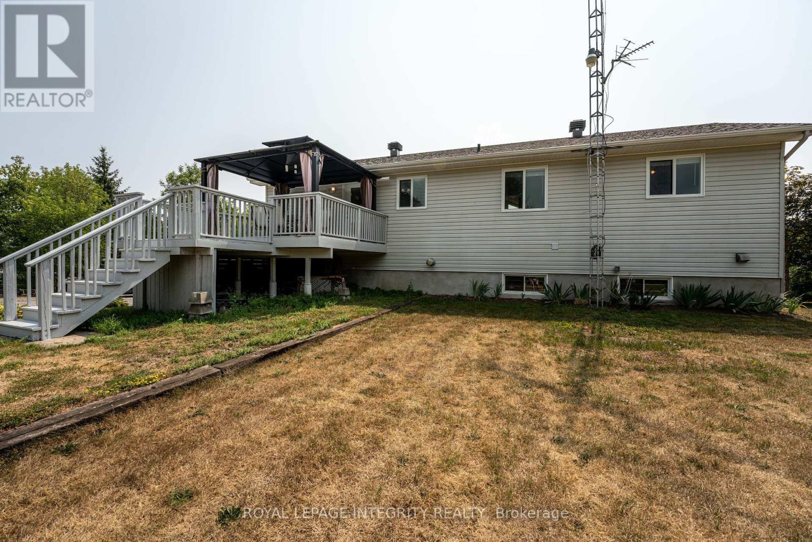 14977 Country Rd 2 Road, South Stormont, Ontario  K0C 1M0 - Photo 4 - X12336288