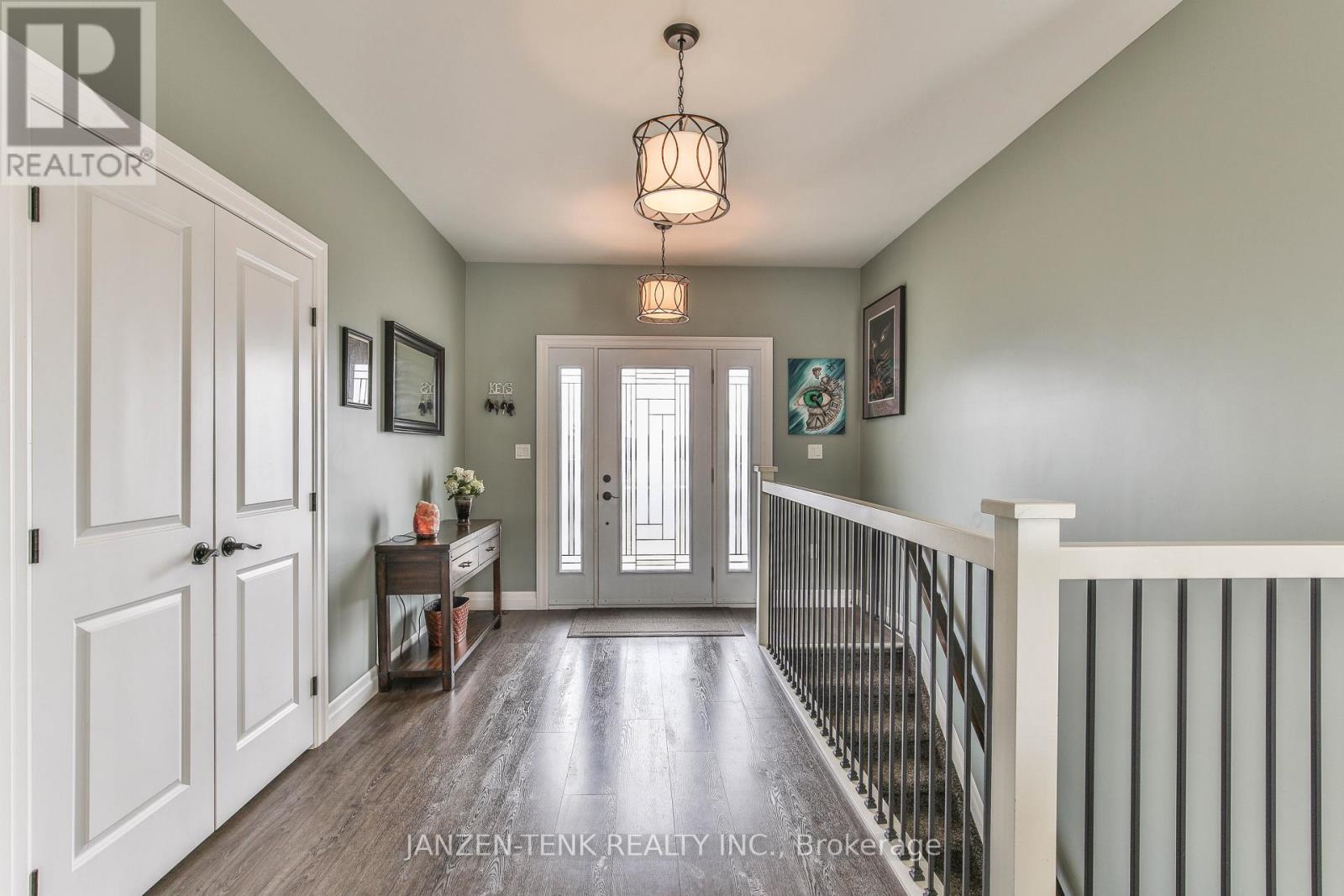 53532 Calton Line, Malahide (Calton), Ontario  N5H 2R5 - Photo 3 - X12336314