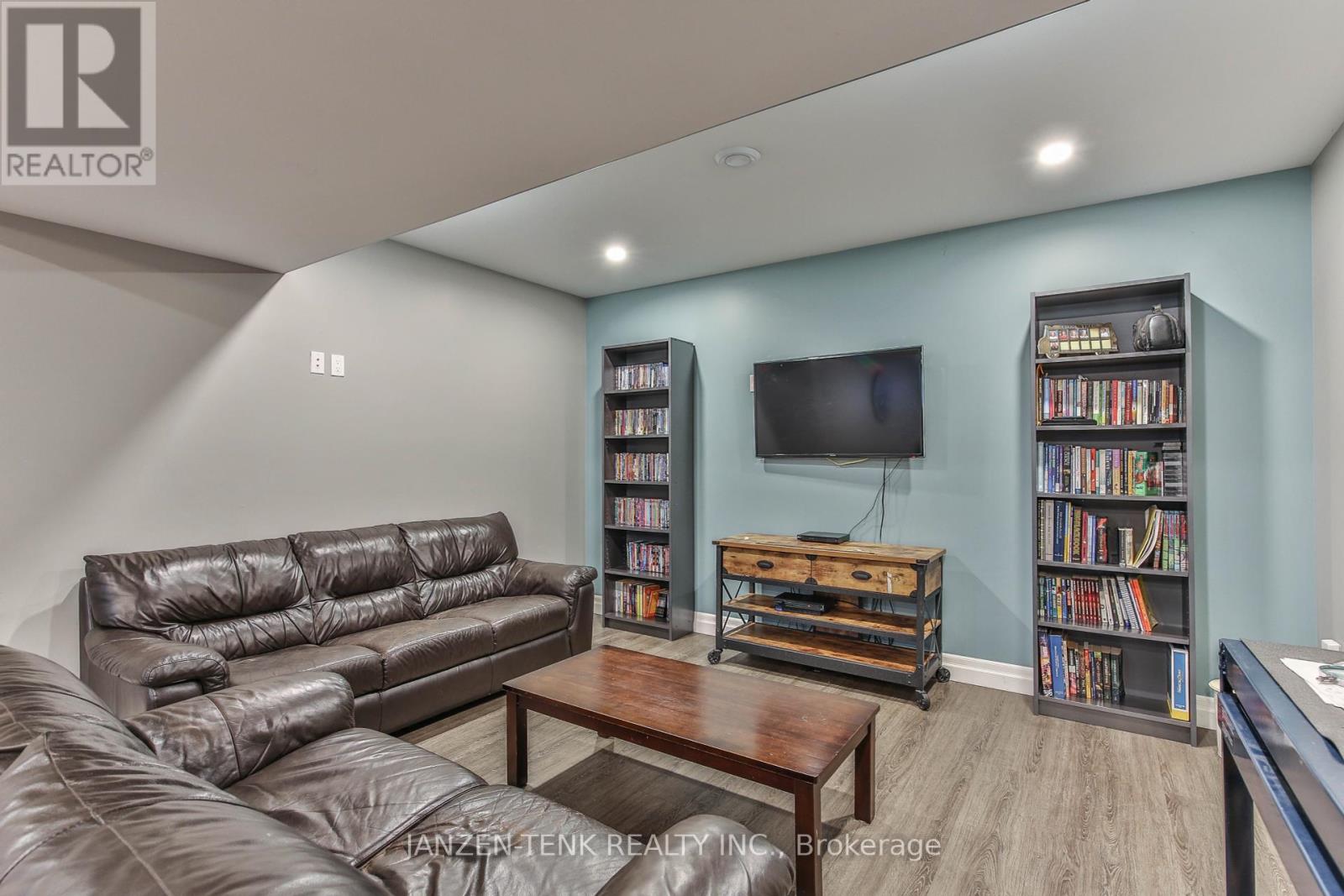 53532 Calton Line, Malahide (Calton), Ontario  N5H 2R5 - Photo 30 - X12336314