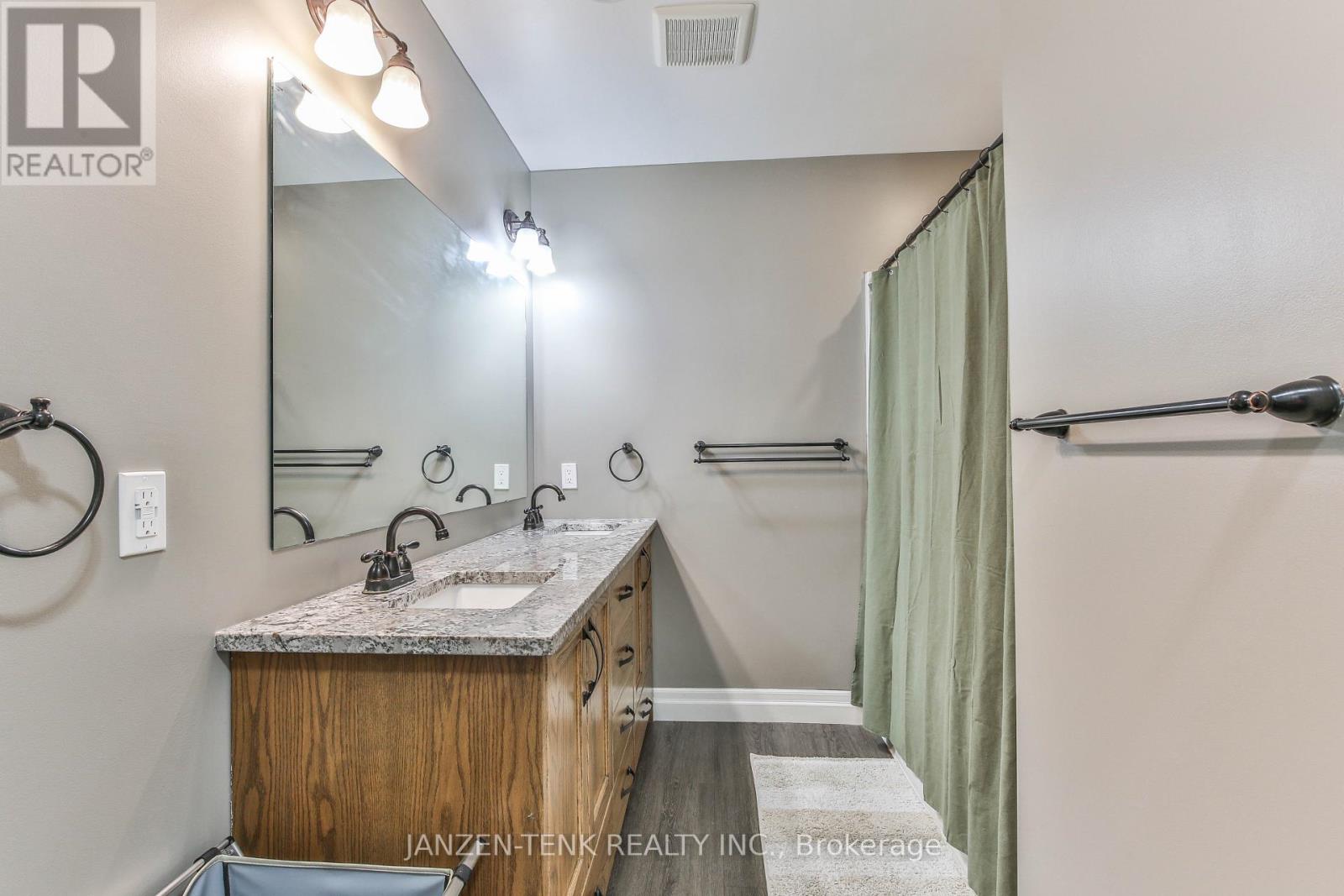 53532 Calton Line, Malahide (Calton), Ontario  N5H 2R5 - Photo 37 - X12336314