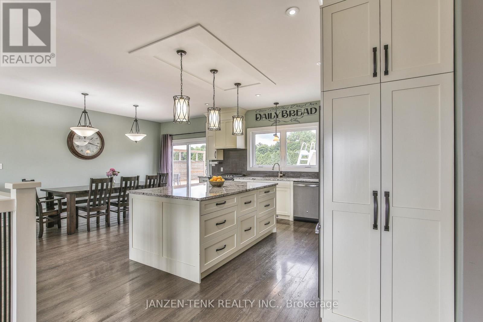53532 Calton Line, Malahide (Calton), Ontario  N5H 2R5 - Photo 4 - X12336314