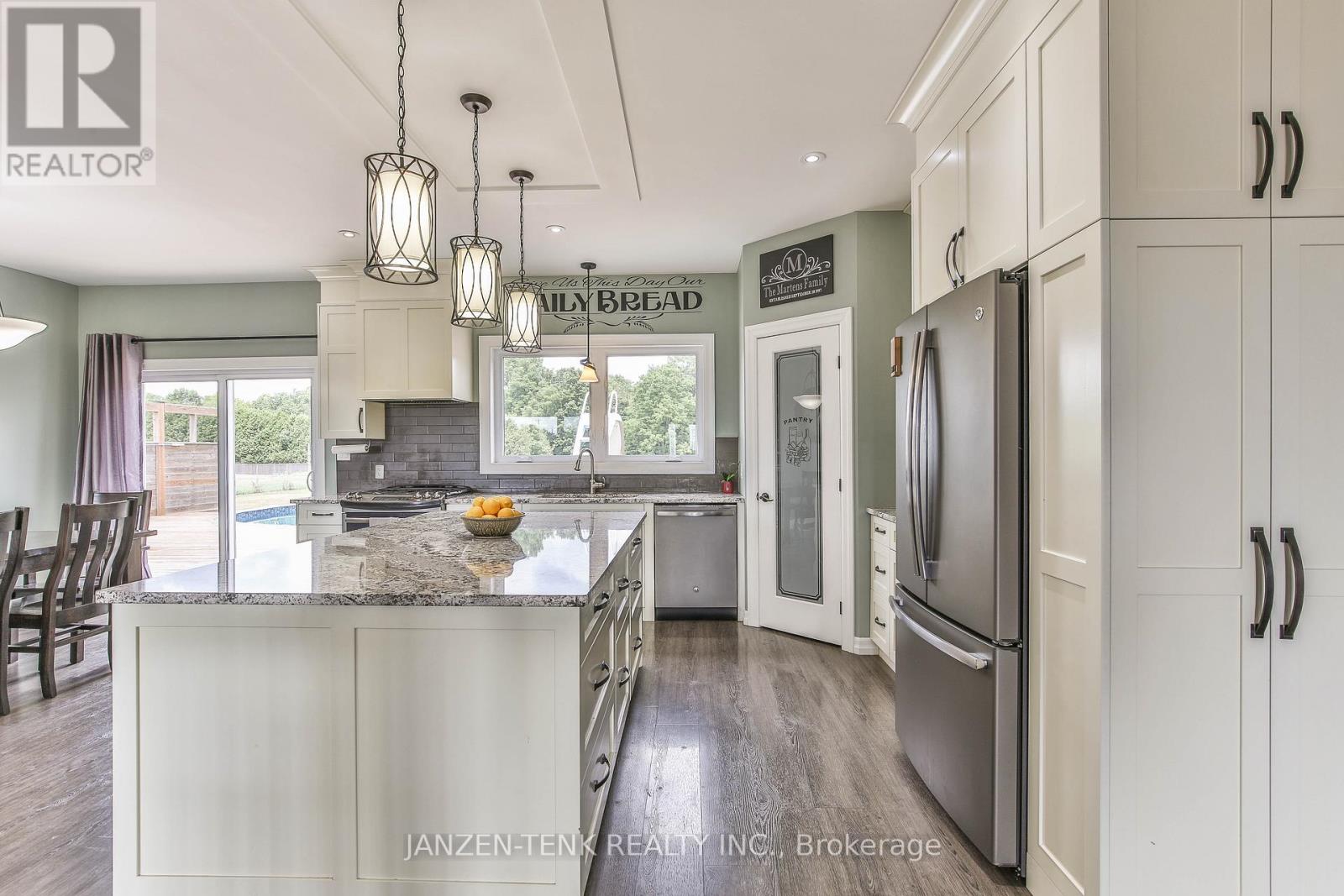 53532 Calton Line, Malahide (Calton), Ontario  N5H 2R5 - Photo 5 - X12336314