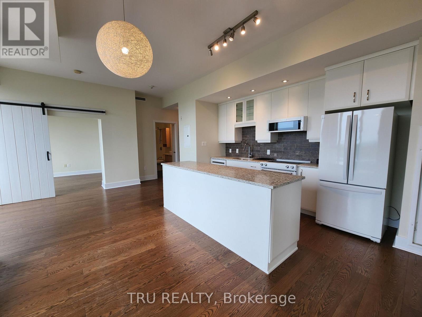 609 - 101 Richmond Road, Ottawa, Ontario  K1Z 0A6 - Photo 11 - X12336297