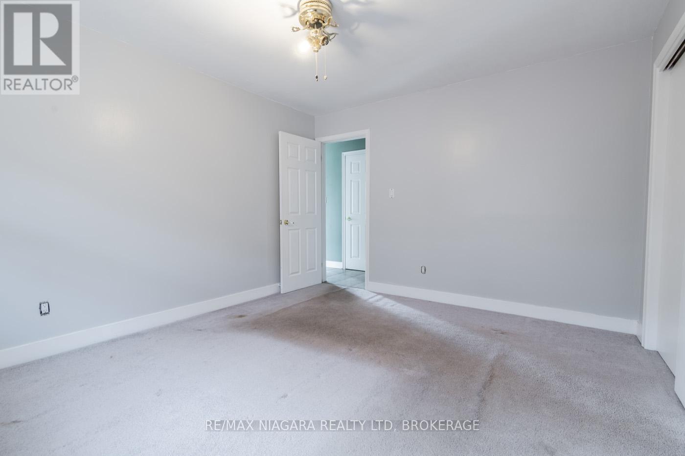69 Golden Boulevard W, Welland (Lincoln/crowland), Ontario  L3B 1H5 - Photo 13 - X12336336