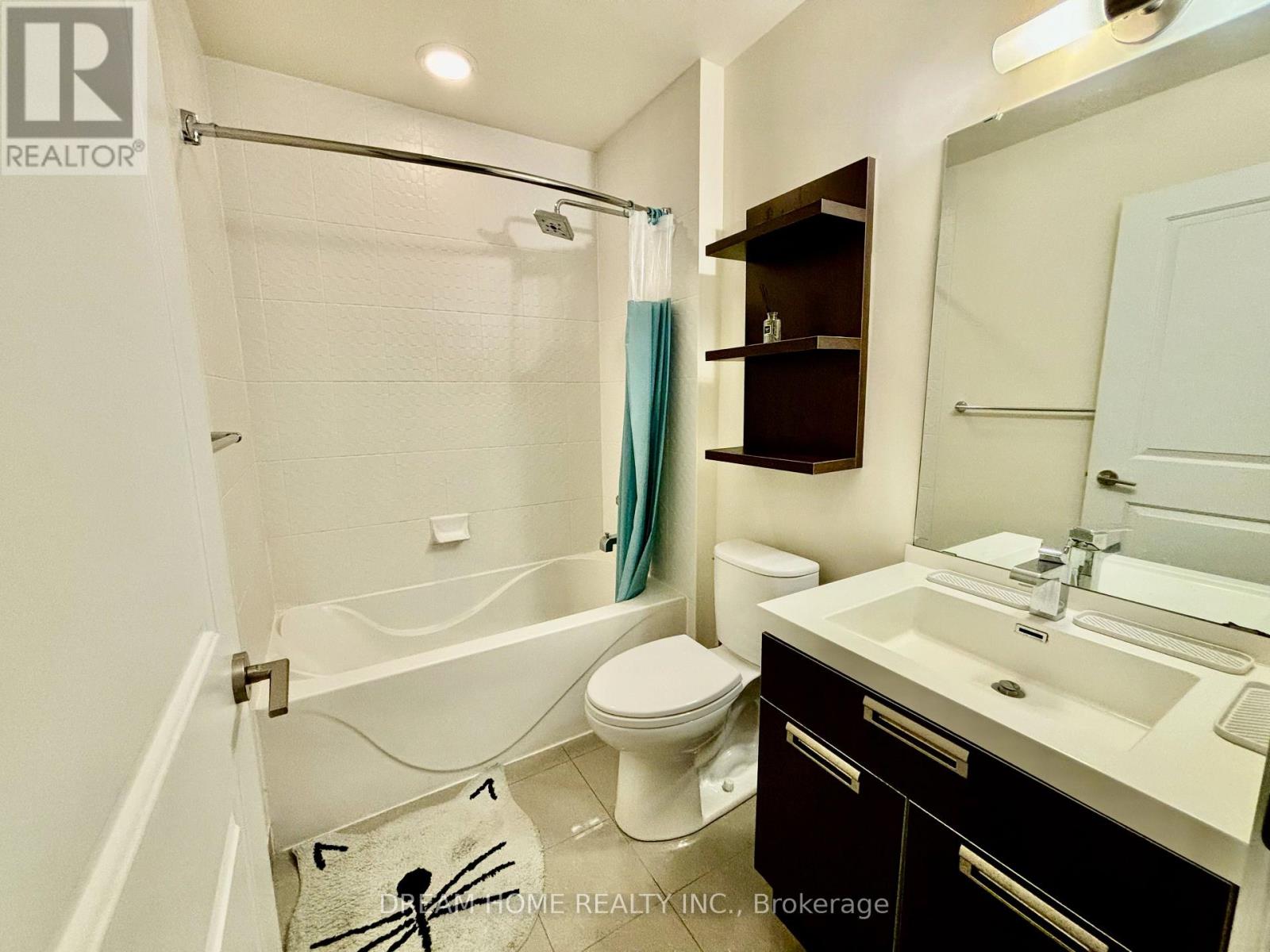 2802 - 28 Ted Rogers Way, Toronto, Ontario  M4Y 2W7 - Photo 9 - C12336293