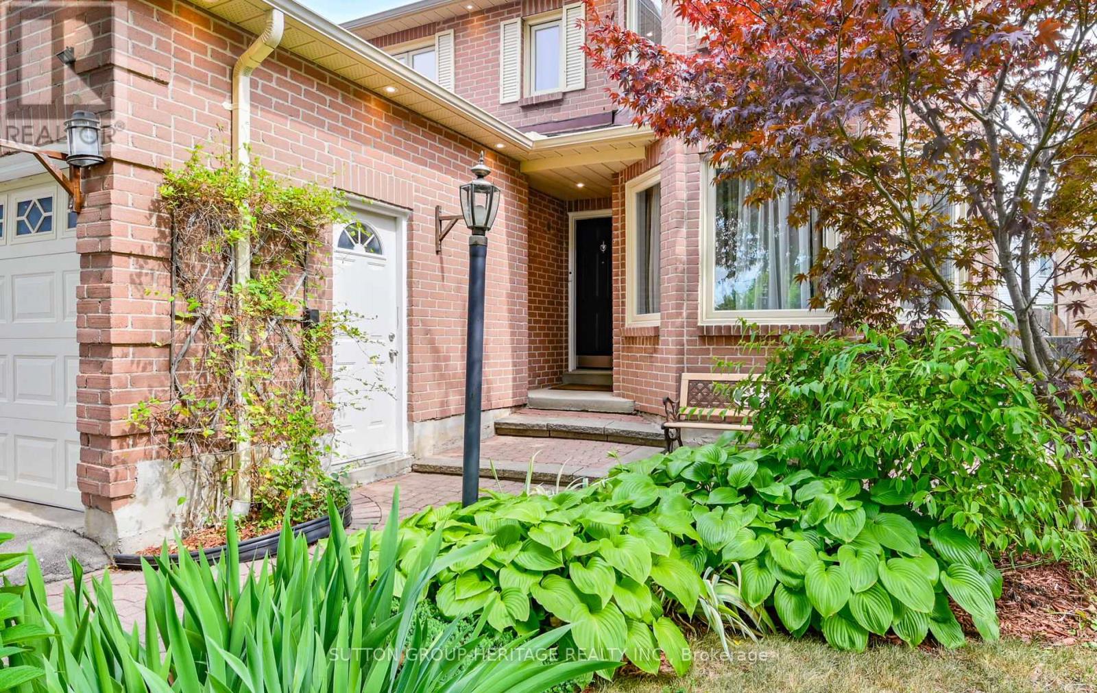 Property at 40 REDMOND DRIVE image 4
