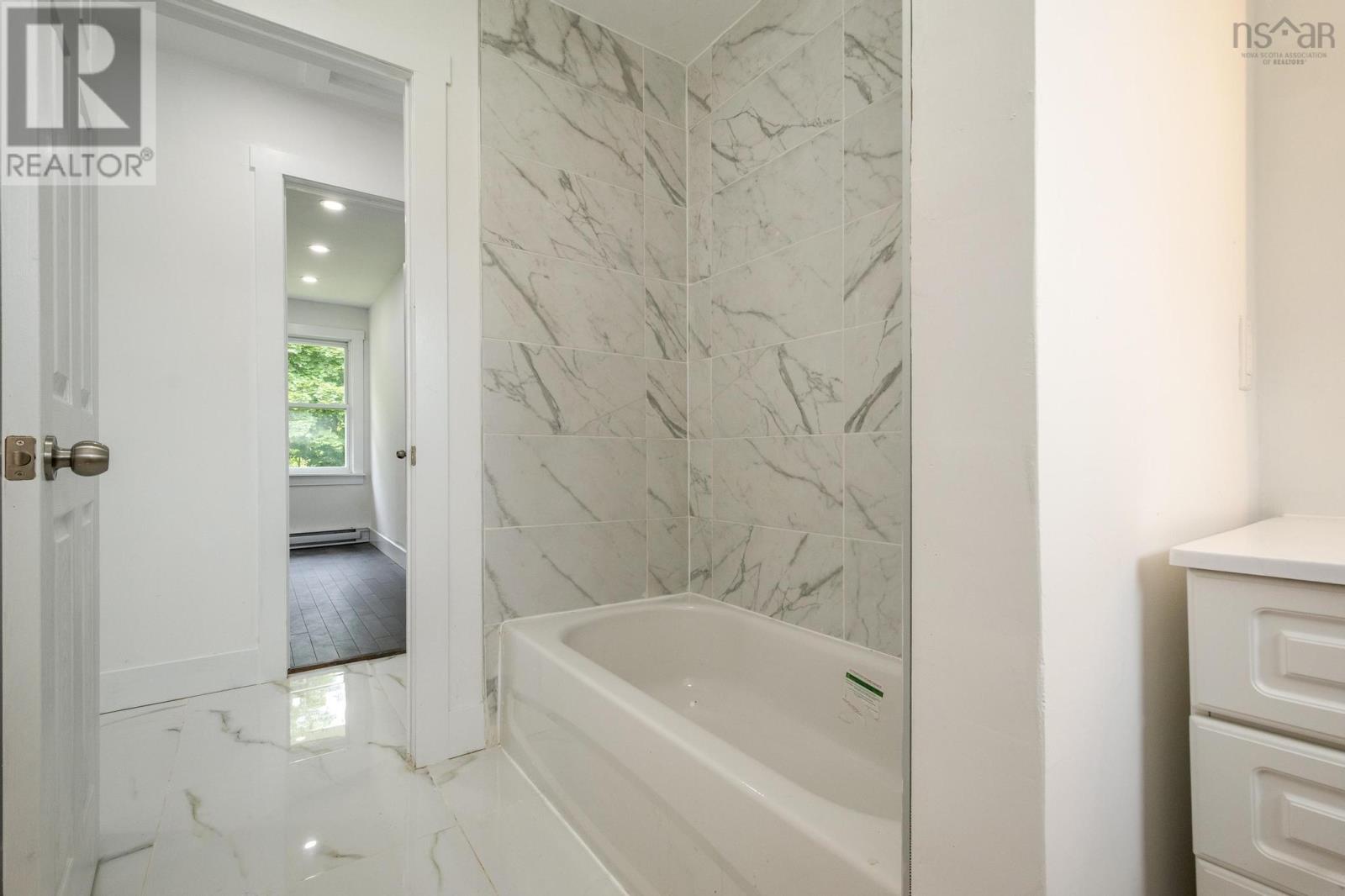 1041 Chapel Road, Canning, Nova Scotia  B0P 1H0 - Photo 15 - 202515171