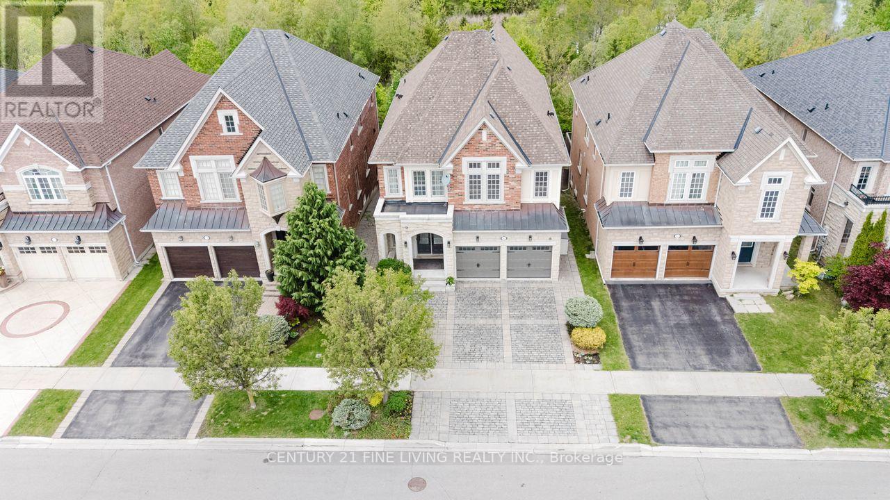 Property at 96 WOLF CREEK CRESCENT image 1