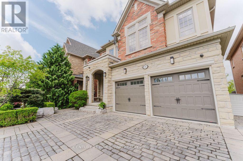 Property at 96 WOLF CREEK CRESCENT image 2