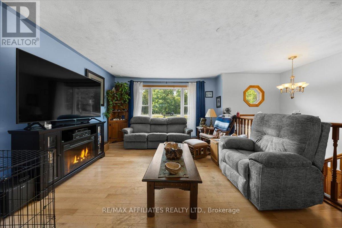 229 Kitley South Elmsley Townline Road, Elizabethtown-Kitley, Ontario  K7A 4S5 - Photo 13 - X12336345